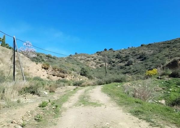 Terreno en C. Huelva de Calahonda, 42