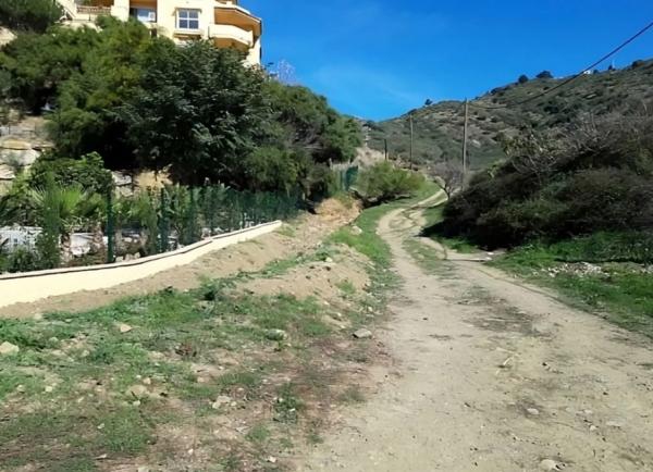 Terreno en C. Huelva de Calahonda, 42