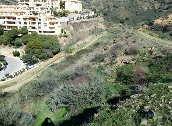 Terreno en C. Huelva de Calahonda, 42