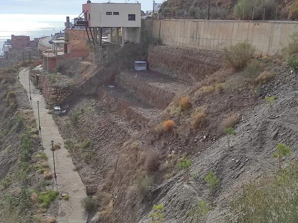 Terreno en calle Gloria Fuertes, 2
