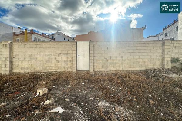 Terreno en calle Felicidad, 25