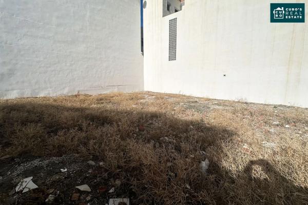 Terreno en calle Felicidad, 25