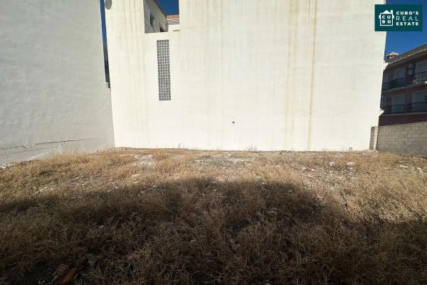 Terreno en calle Felicidad, 25