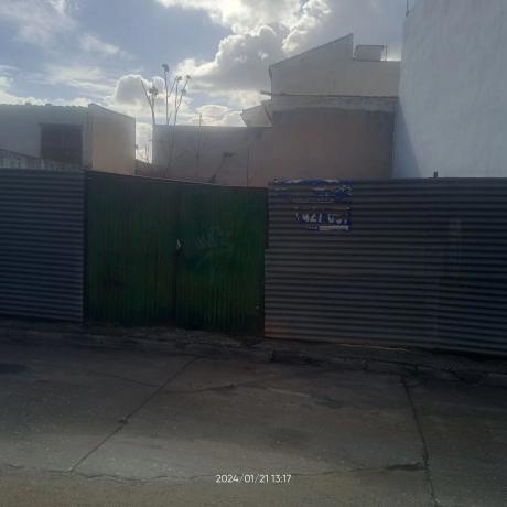 Terreno en calle Canal, 2 d