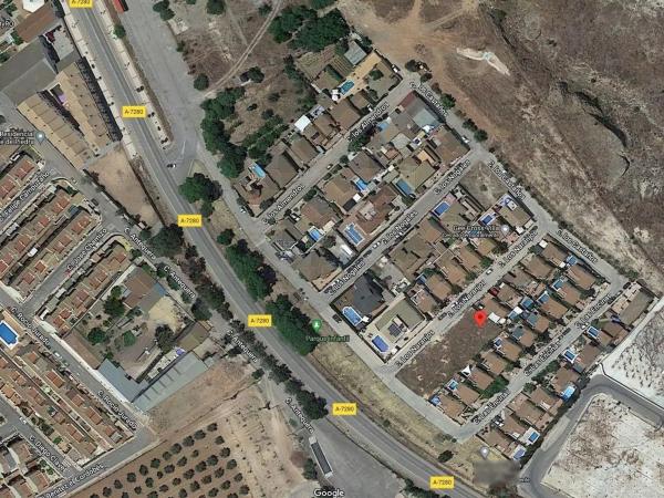 Terreno en calle Los Naranjo s/n