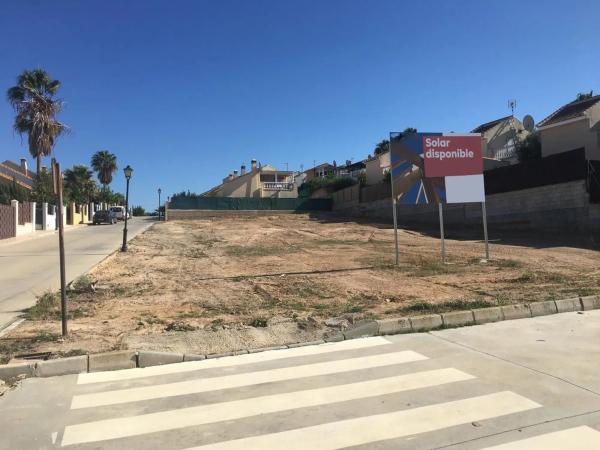 Terreno en calle Los Naranjo s/n