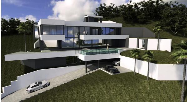 Terreno en carretera de Lomas de Marbella