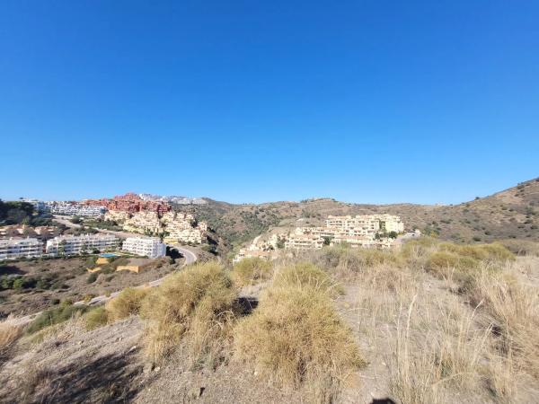 Terreno en calle Huelva de Calahonda, 3