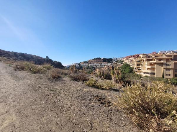 Terreno en calle Huelva de Calahonda, 3
