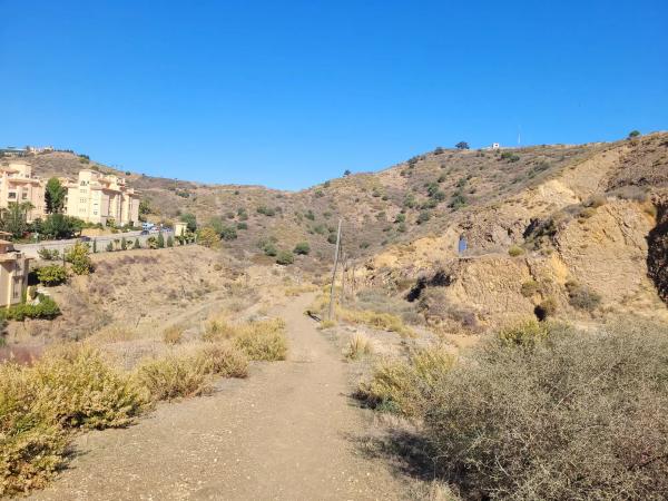 Terreno en calle Huelva de Calahonda, 3