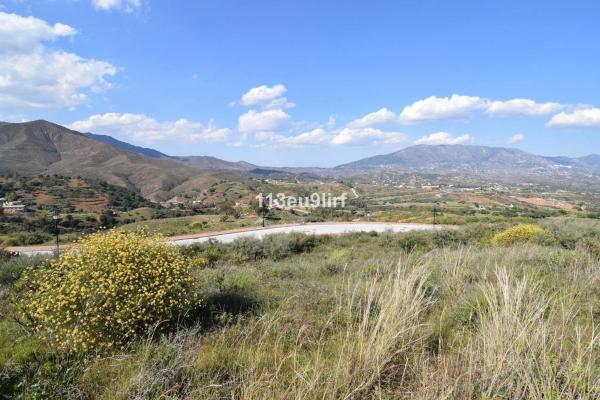 Terreno en Urbanizacion la Cala Golf, 42