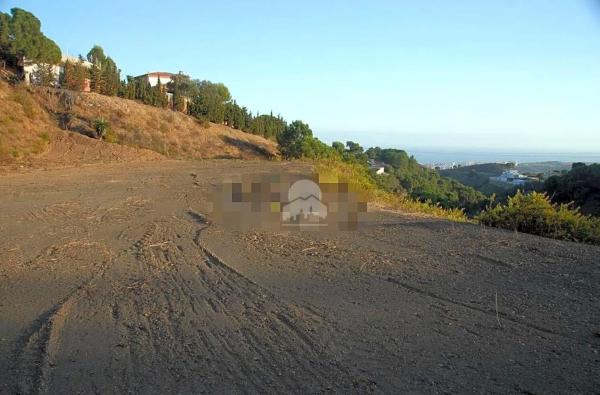 Terreno en Barrio Cancelada