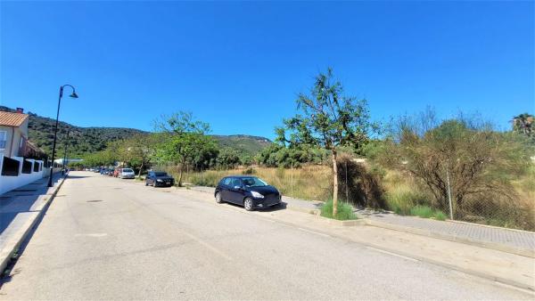 Terreno en calle Túnez, 19