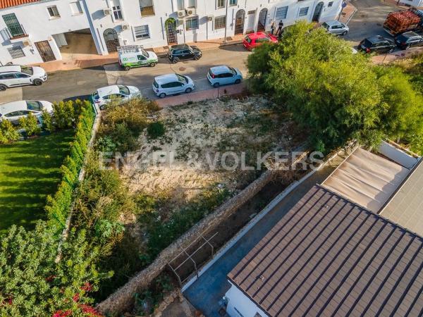 Terreno en calle Comuneros