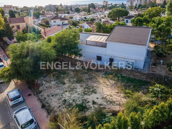 Terreno en calle Comuneros