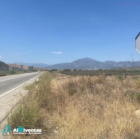 Terreno en carretera pizarra