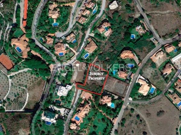 Terreno en calle Castaño