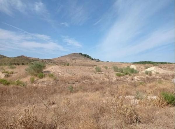 Terreno en calle Sierra Llana