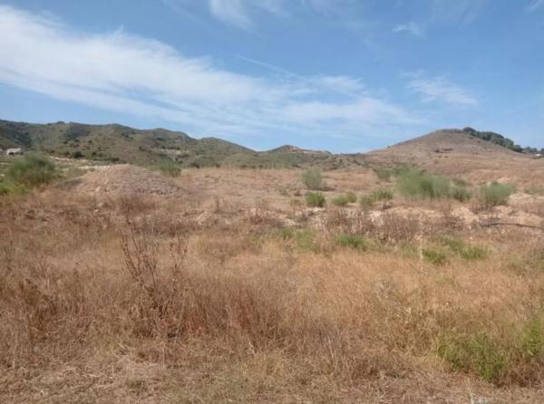 Terreno en calle Sierra Llana