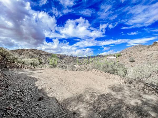 Terreno en calle Frigiliana