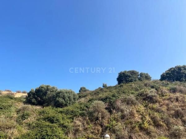 Terreno en calle Huelva de Calahonda, 42