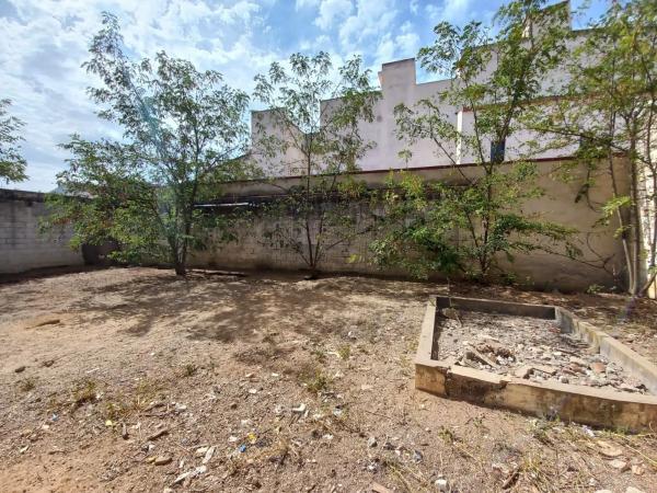 Terreno en calle la Vina, 2