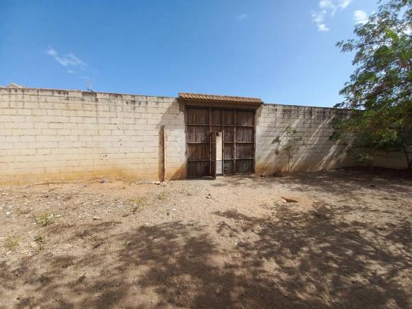 Terreno en calle la Vina, 2