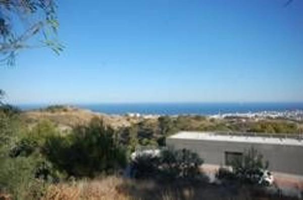 Terreno en calle Sorolla