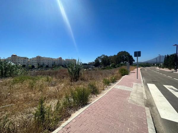 Terreno en calle Periana, 40
