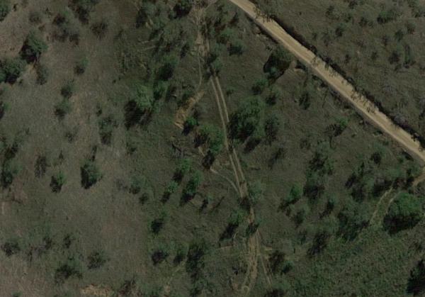 Terreno en Terreno con parte de casa en ruinas, 1