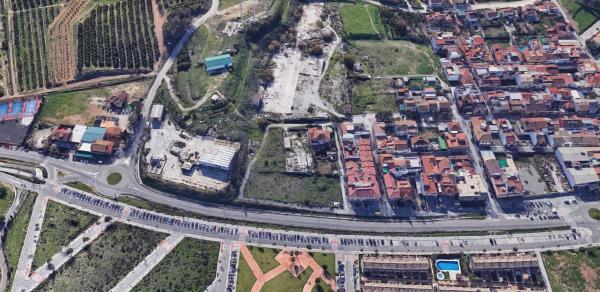 Terreno en calle Jardinera, 47