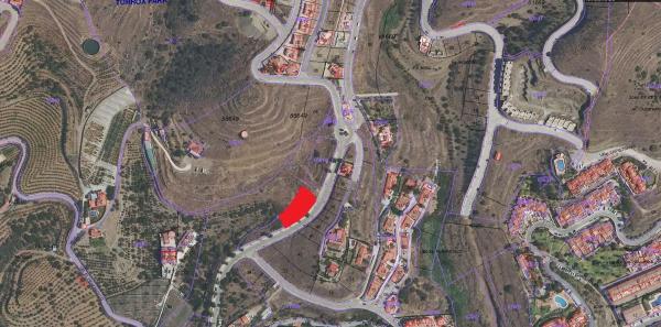 Terreno en calle Molino del Agua, 16