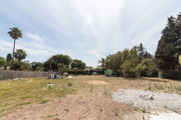 Terreno en Barrio Guadalmina Baja