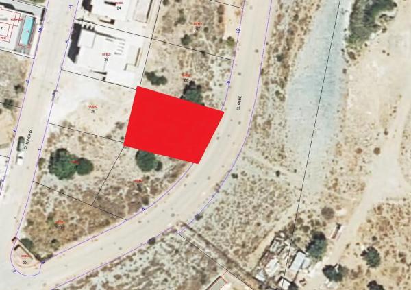 Terreno en calle Minerva s/n