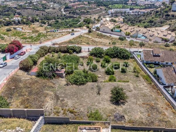 Terreno en camino de la Viñuela
