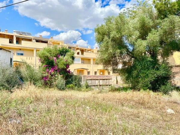 Terreno en calle Gonzalo de Ayora, 66