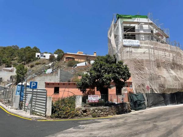 Terreno en plaza Castillo, 3