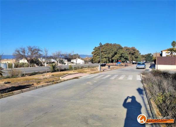 Terreno en calle Los Naranjos, 2