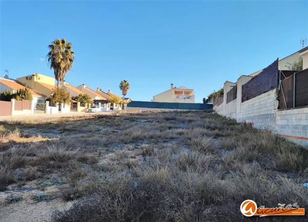 Terreno en calle Los Naranjos, 2