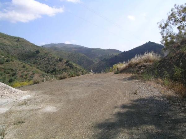 Terreno en Comares