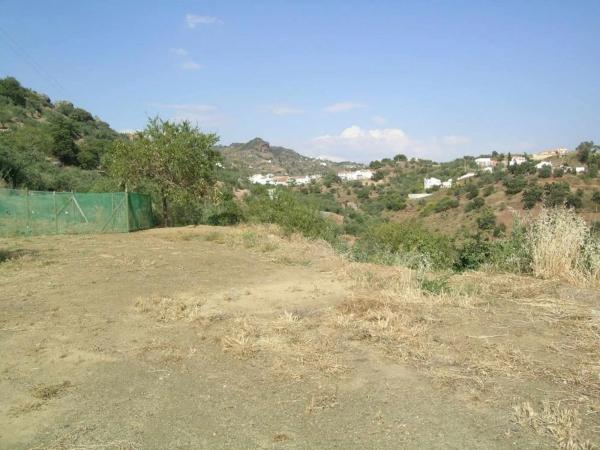 Terreno en Comares