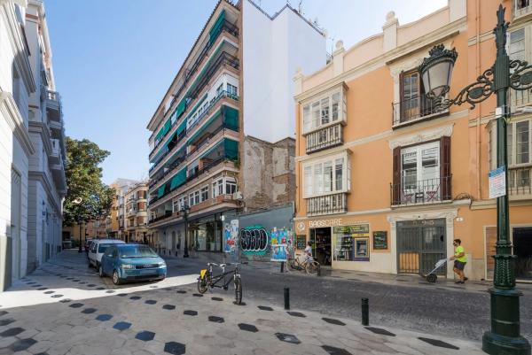 Terreno en plaza del Teatro