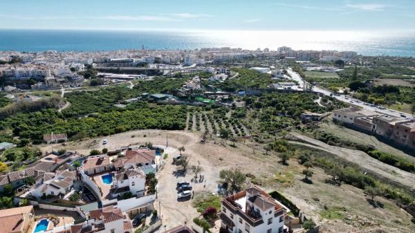 Terreno en alto Pago Castillo, 18 a