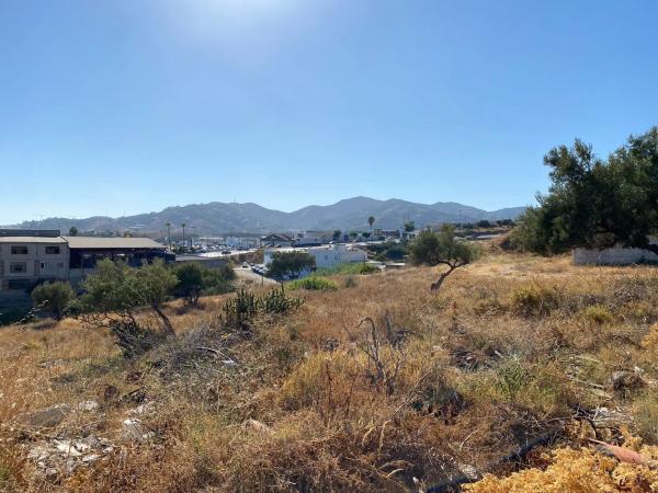 Terreno en alto Pago Castillo, 18 a