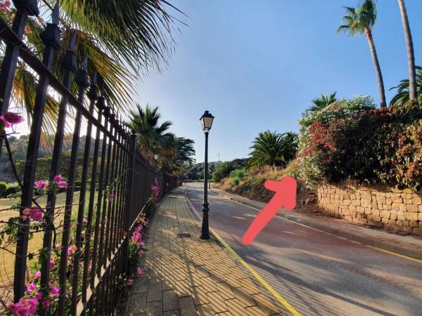 Terreno en Barrio Lomas de Marbella Club