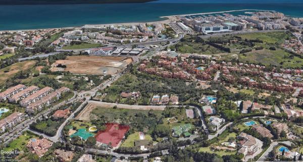 Terreno en Barrio La Dama de Noche-La Alzambra
