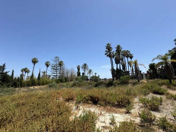 Terreno en Barrio La Dama de Noche-La Alzambra