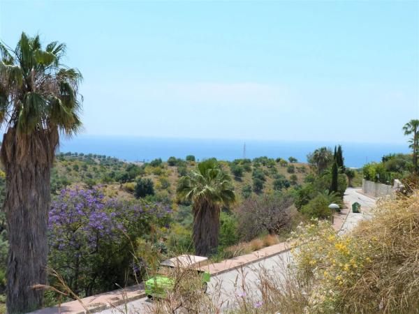 Terreno en calle Uruguay, 82