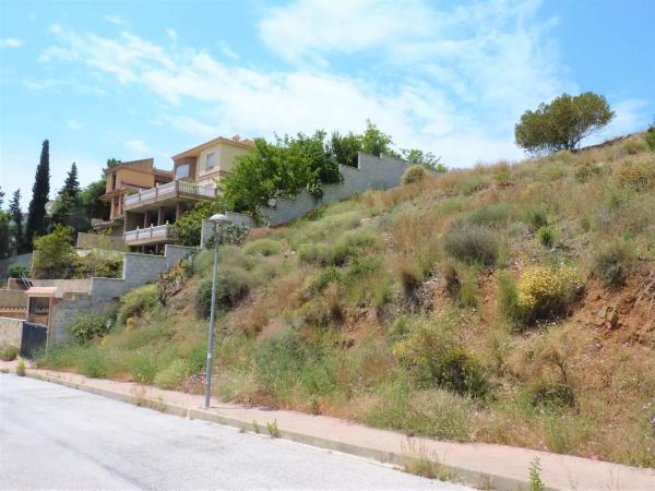 Terreno en calle Uruguay, 82