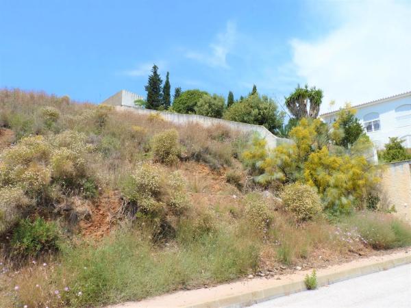 Terreno en calle Uruguay, 82